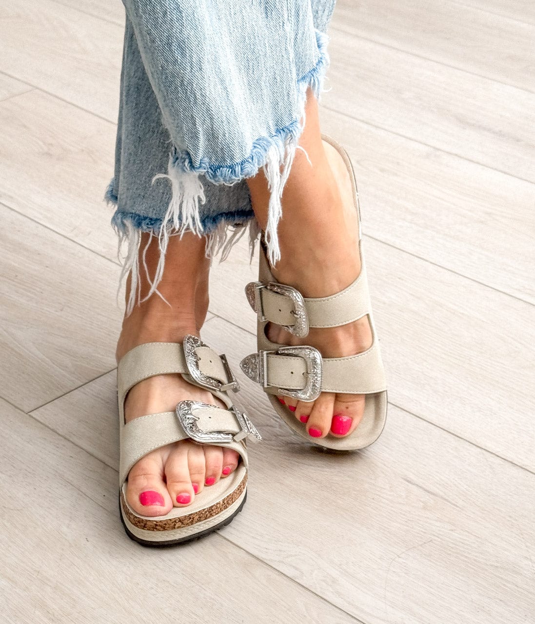 Mickie Western Slides in Cream - Ave