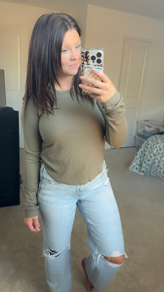 Elena curved hem ribbed tee