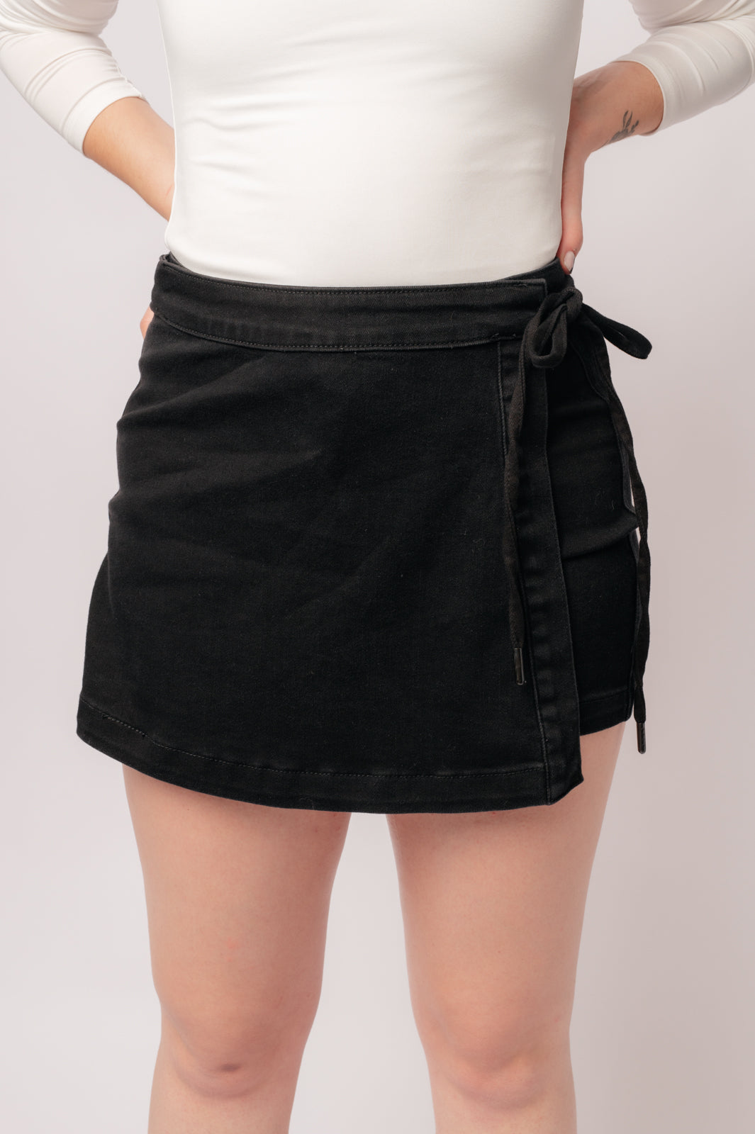 Bentli High Rise Side Tie Denim Judy Blue Skort in Black - Ave