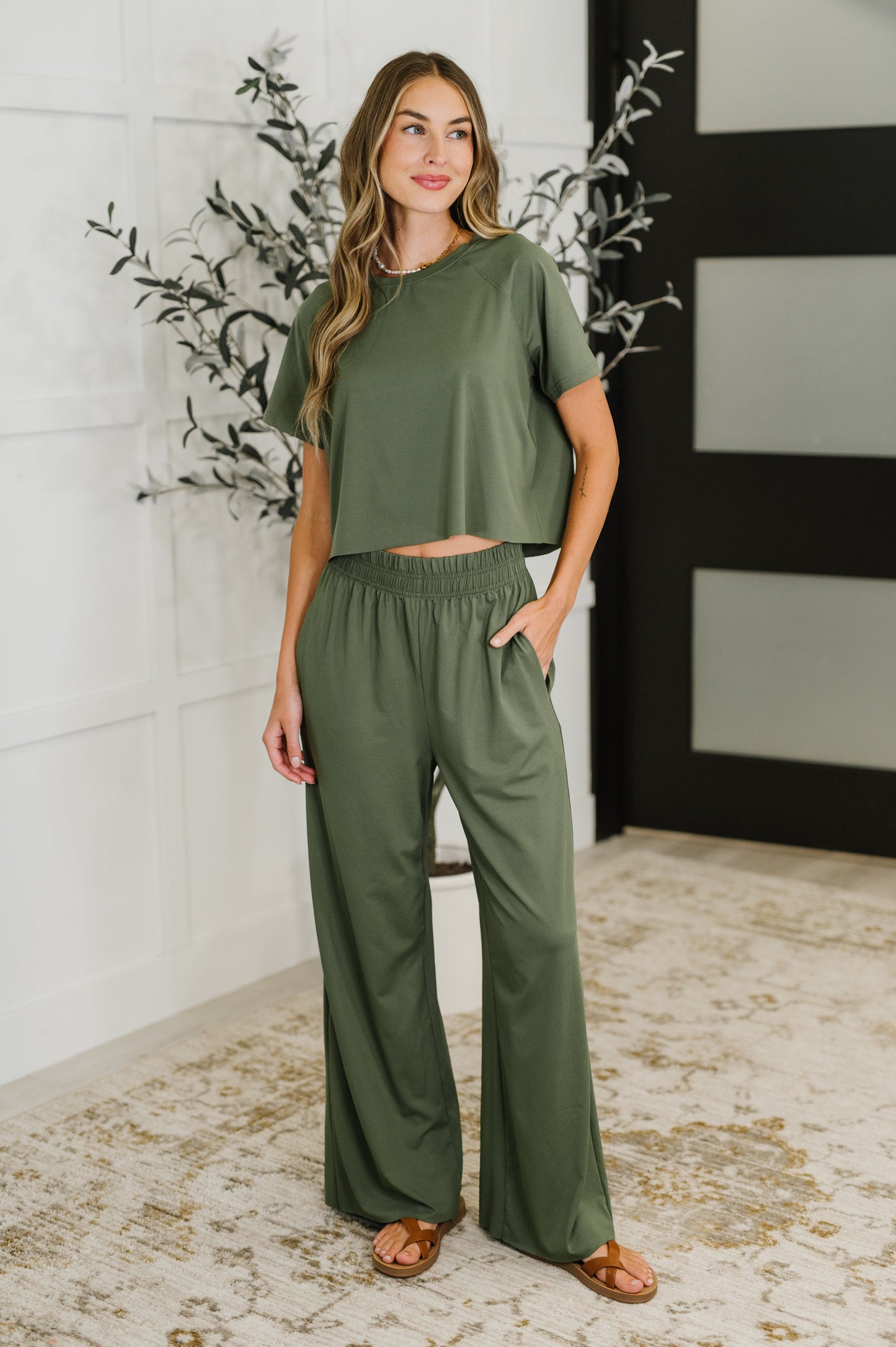Casual Top and Bottom Set in Green