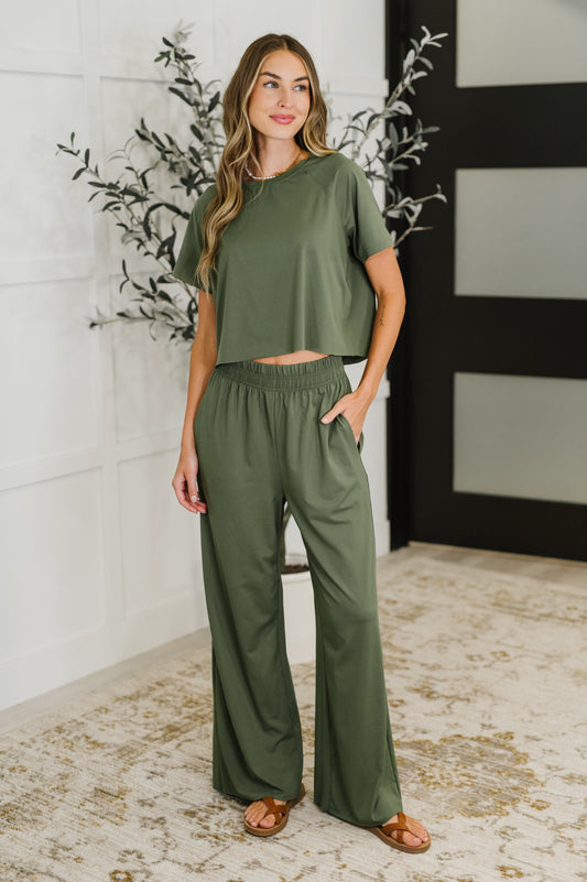 Casual Top and Bottom Set in Green