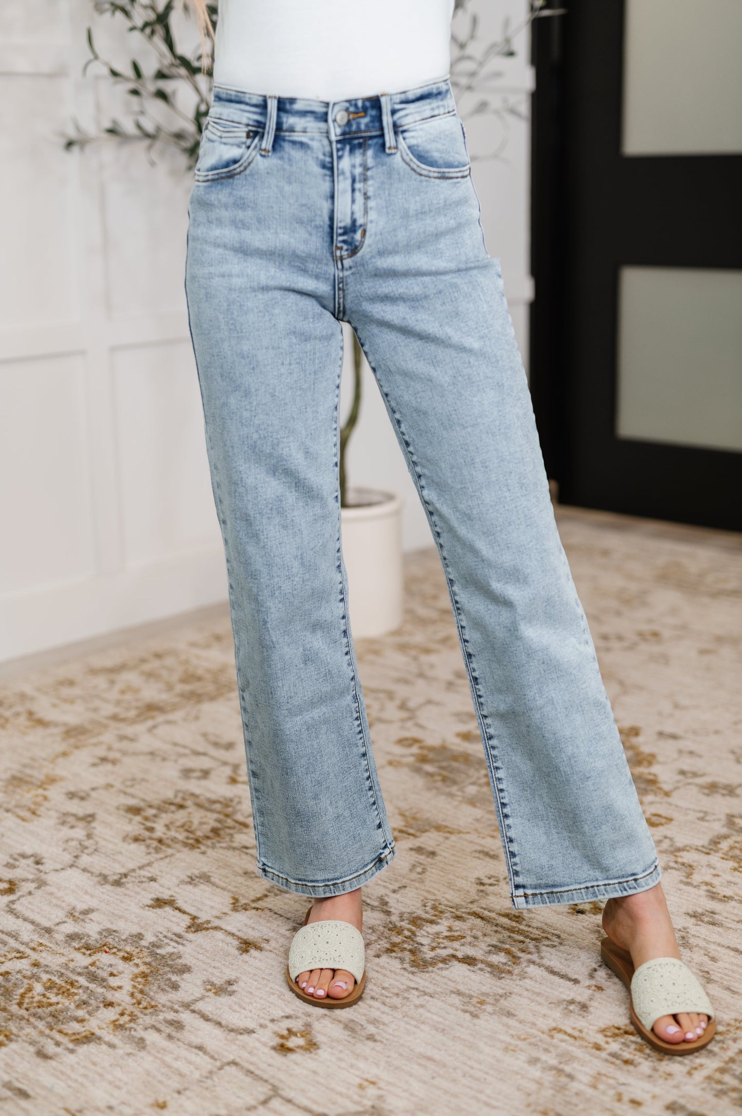 Debbie High Rise Stone Wash Straight Fit Jeans - Ave