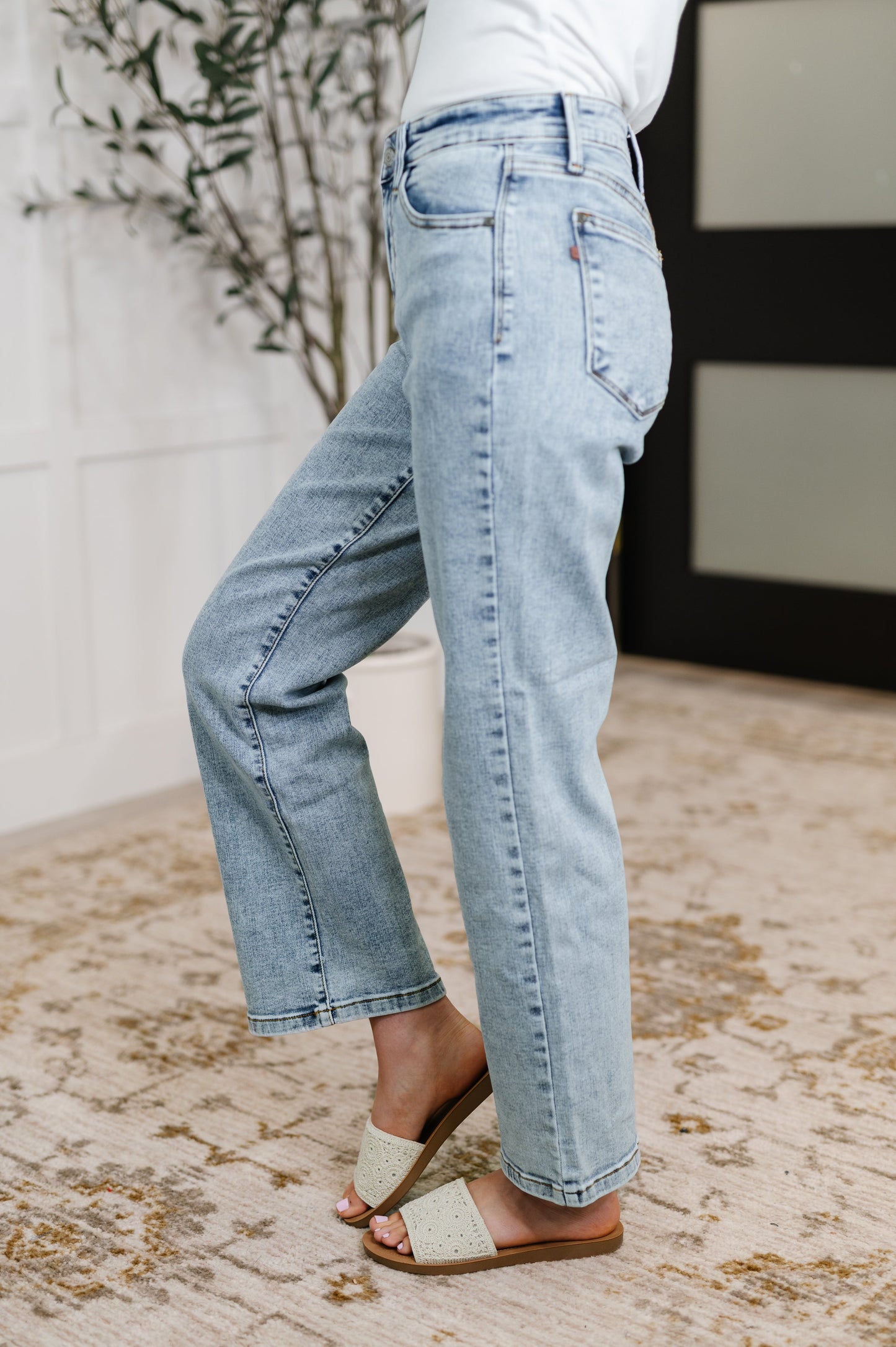 Debbie High Rise Stone Wash Straight Fit Jeans - Ave