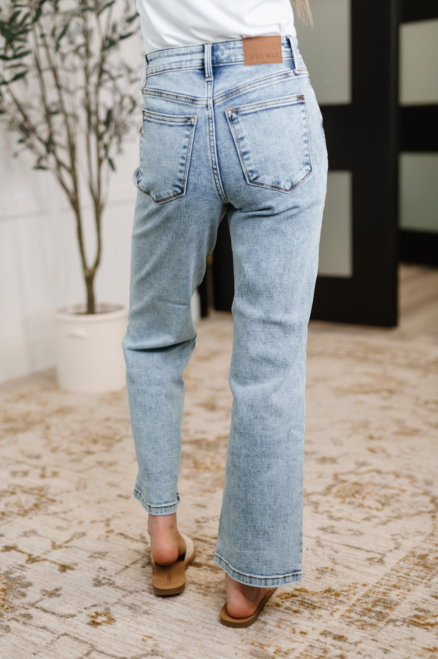 Debbie High Rise Stone Wash Straight Fit Jeans - Ave