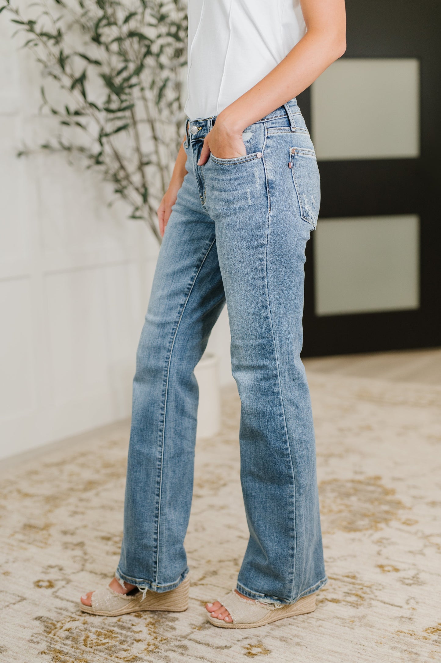 Lorena Mid Rise Vintage Wash Bootcut Jeans - Ave