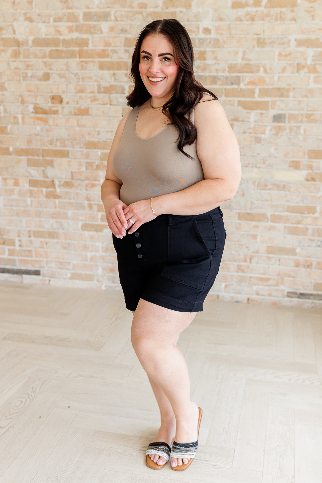 Reagan High Rise Button Fly Trouser Shorts - ave