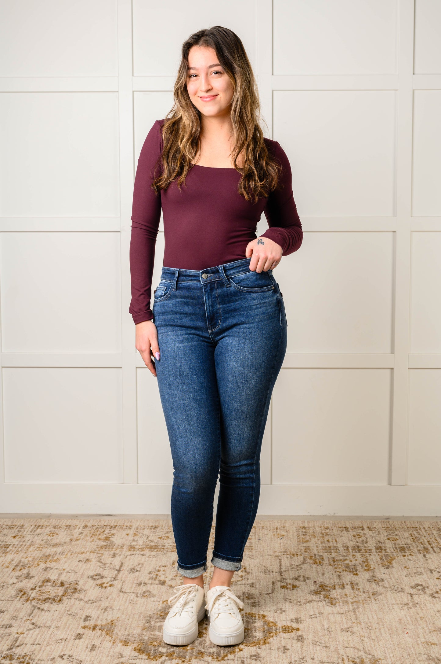 Skylar Mid Rise Thermal Vintage Skinny Jean - Ave