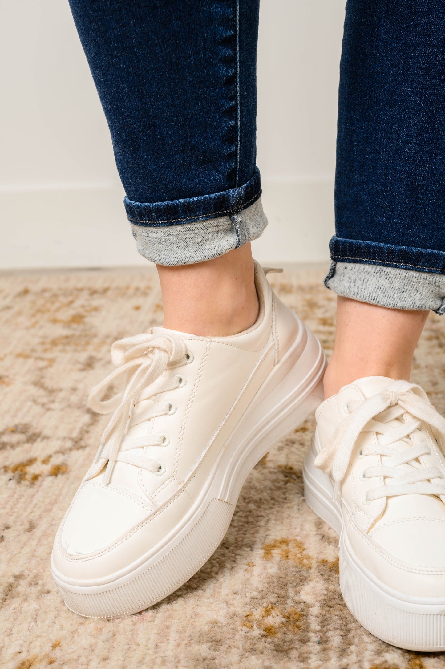 Skylar Mid Rise Thermal Vintage Skinny Jean - Ave