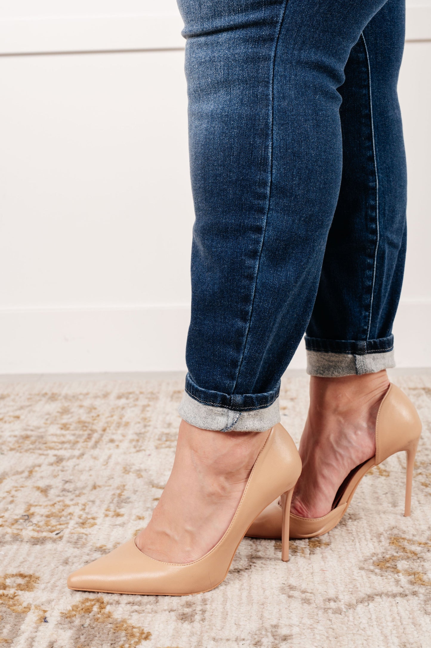 Skylar Mid Rise Thermal Vintage Skinny Jean - Ave