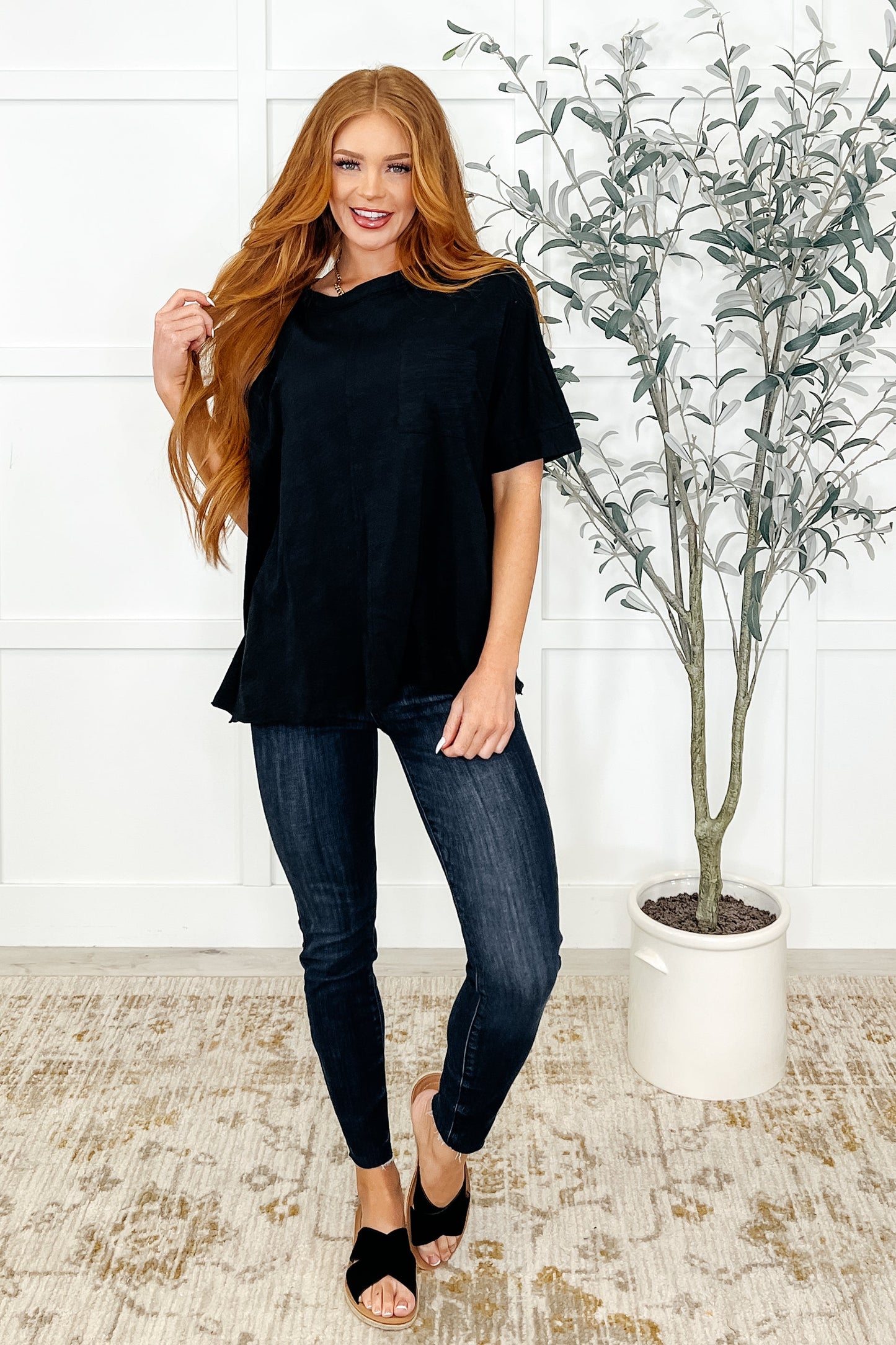 The Layback Relaxed Basic Tee in Black - Ave