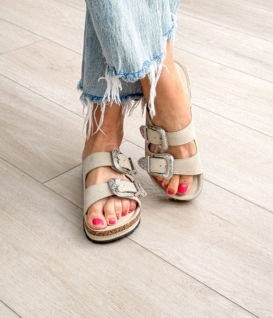 Mickie Western Slides in Cream - Ave